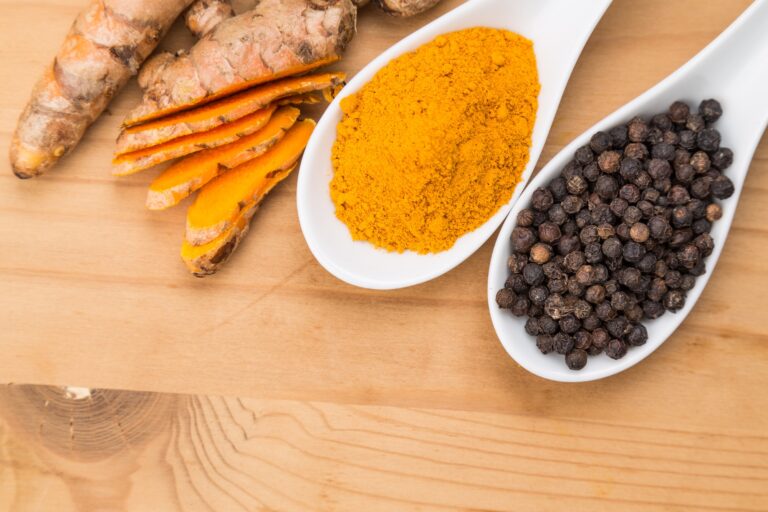 Turmeric roots and black pepper combination enhances curcumin ab